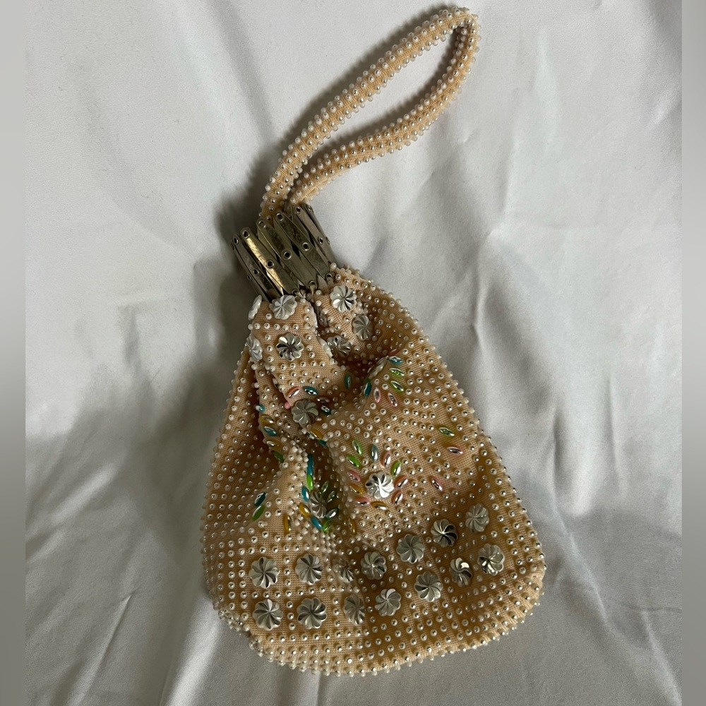 Authentic 1920’s Clutch- Beaded, White